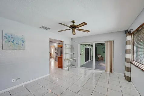 1710 NW 111th Terrace Pembroke Pines FL 33026