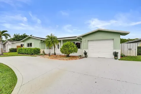 1710 NW 111th Terrace Pembroke Pines FL 33026