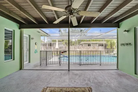 1710 NW 111th Terrace Pembroke Pines FL 33026