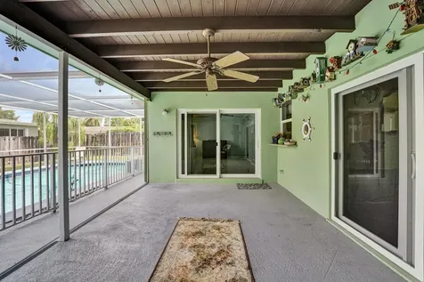 1710 NW 111th Terrace Pembroke Pines FL 33026