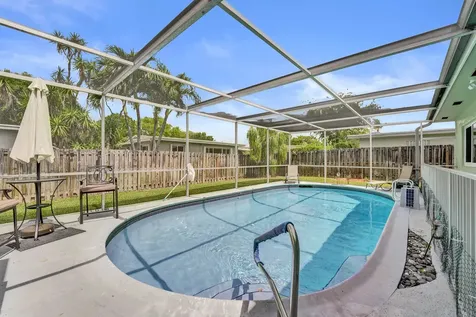 1710 NW 111th Terrace Pembroke Pines FL 33026