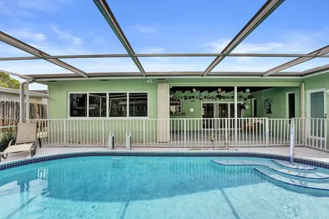 1710 NW 111th Terrace Pembroke Pines FL 33026