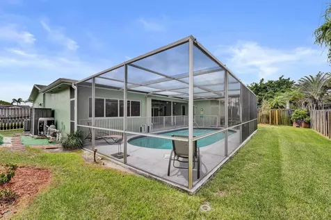 1710 NW 111th Terrace Pembroke Pines FL 33026