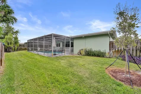 1710 NW 111th Terrace Pembroke Pines FL 33026