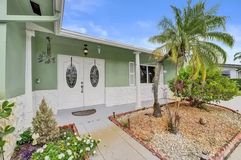 1710 NW 111th Terrace Pembroke Pines FL 33026
