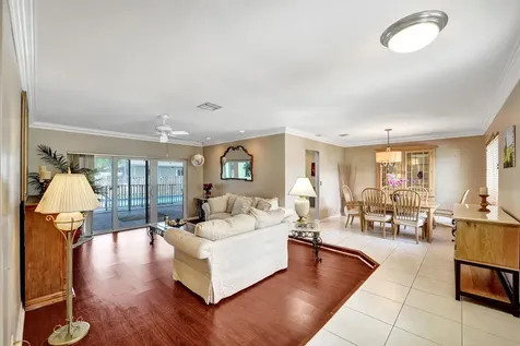 1710 NW 111th Terrace Pembroke Pines FL 33026