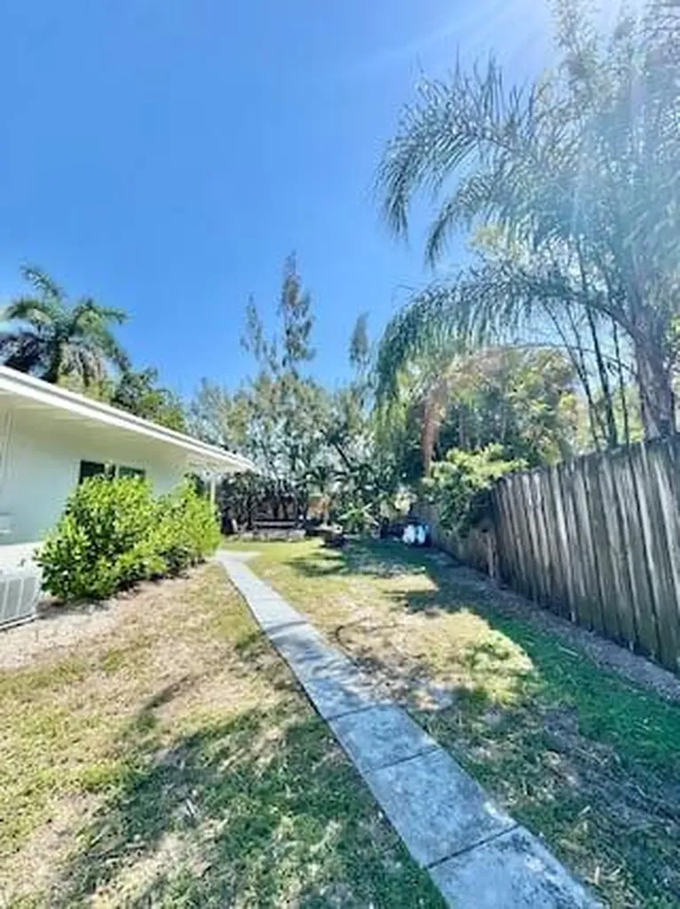 1130 NE 18th Avenue Fort Lauderdale FL 33304