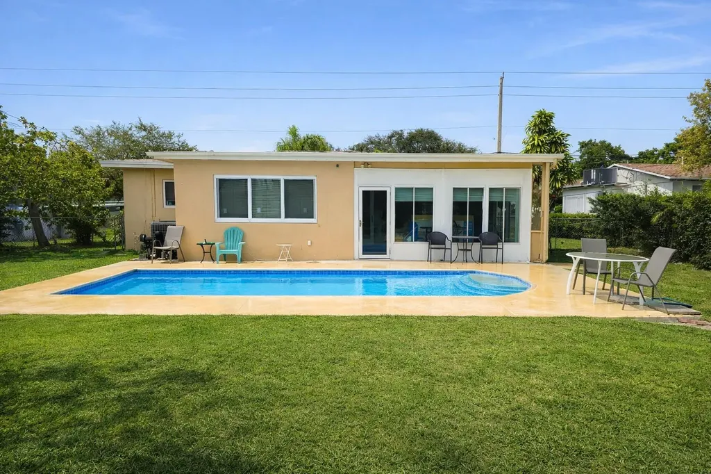 4014 Johnson Street Hollywood FL 33021