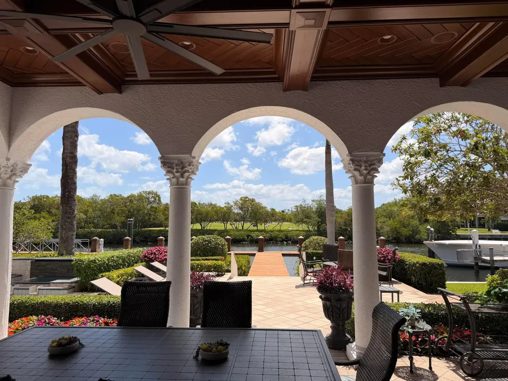 792 Harbour Isle Court West Palm Beach FL 33410