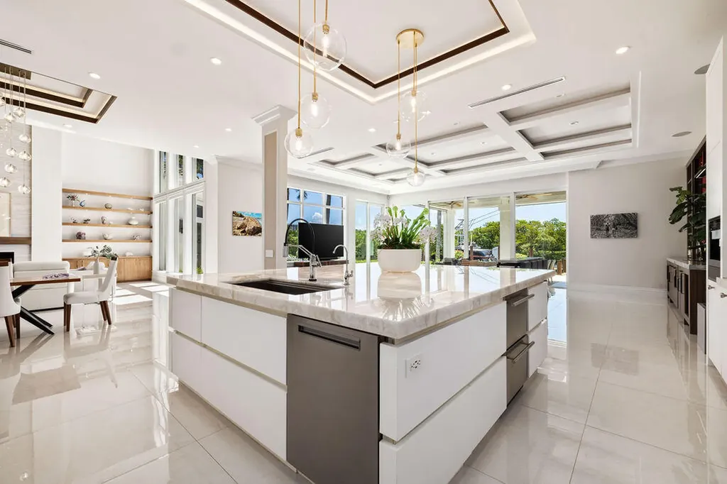 792 Harbour Isle Court West Palm Beach FL 33410