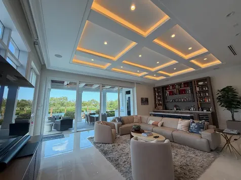 792 Harbour Isle Court West Palm Beach FL 33410