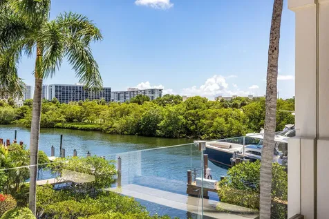 792 Harbour Isle Court West Palm Beach FL 33410