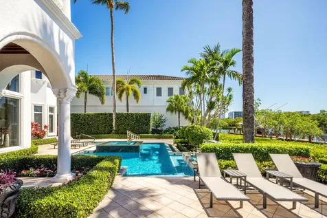 792 Harbour Isle Court West Palm Beach FL 33410