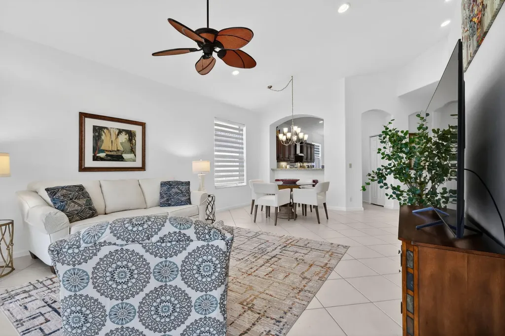7116 Cataluna Circle Delray Beach FL 33446