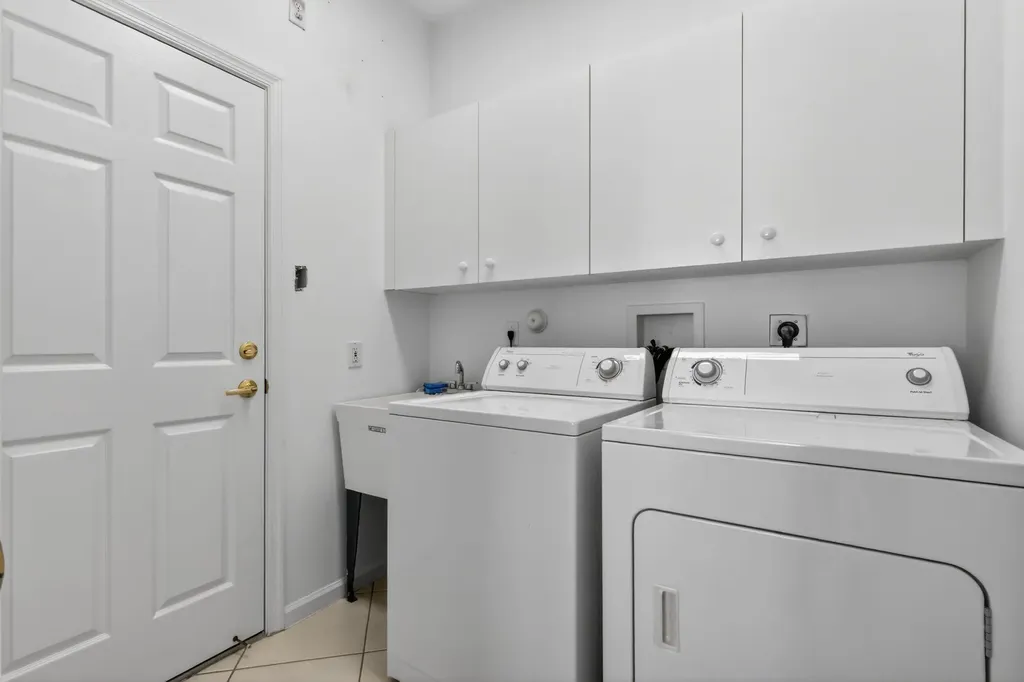 7116 Cataluna Circle Delray Beach FL 33446