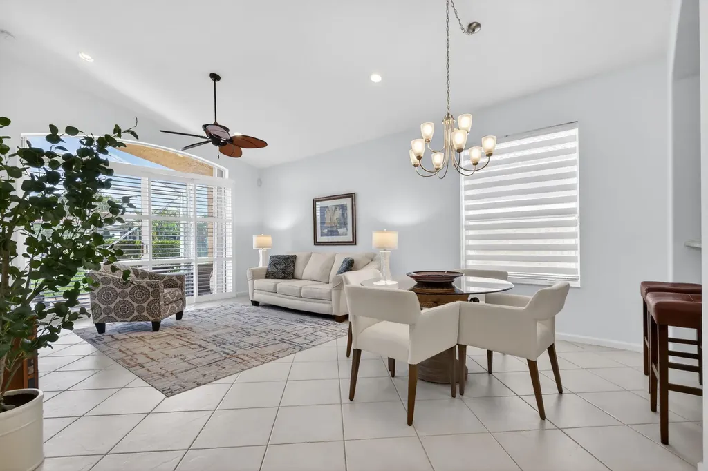 7116 Cataluna Circle Delray Beach FL 33446