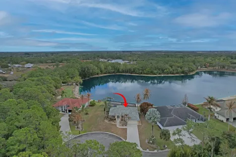 9335 SW Eagles Landing Stuart FL 34997