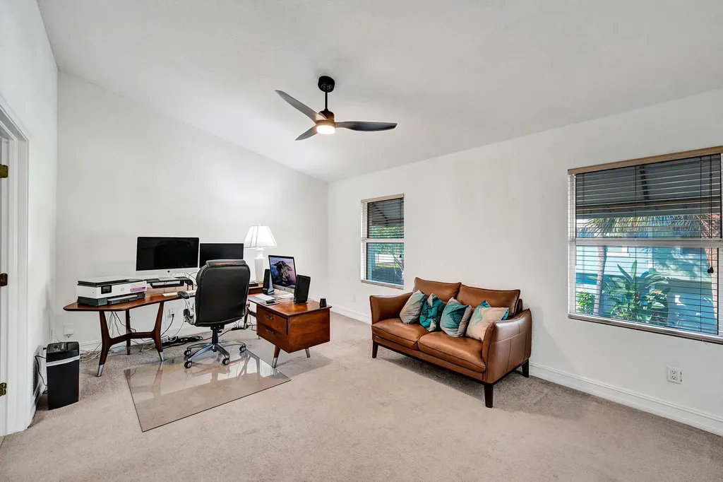 1743 NE 4th Avenue Fort Lauderdale FL 33305