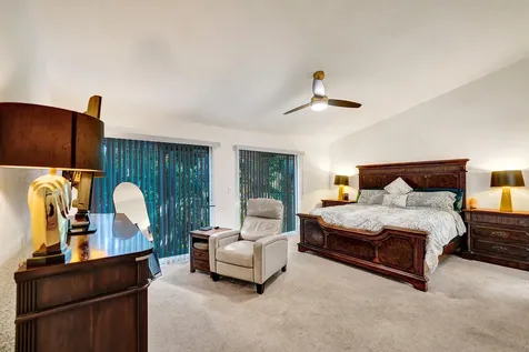 1743 NE 4th Avenue Fort Lauderdale FL 33305