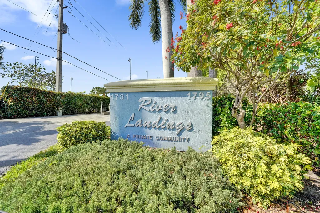 1743 NE 4th Avenue Fort Lauderdale FL 33305
