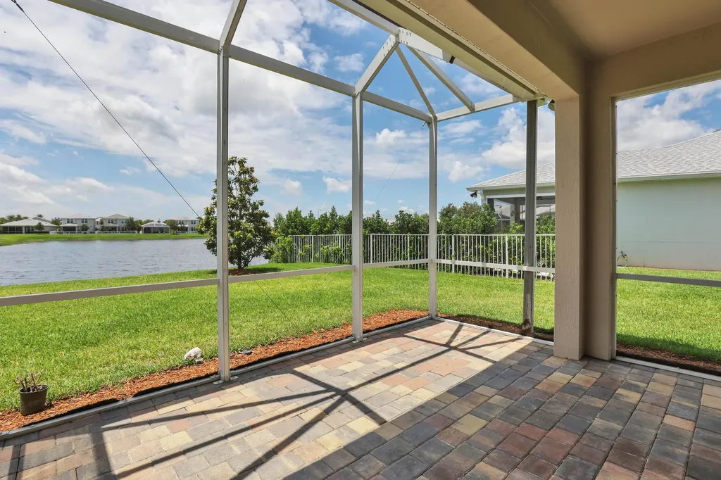 10484 SW Captiva Drive Port St Lucie FL 34987