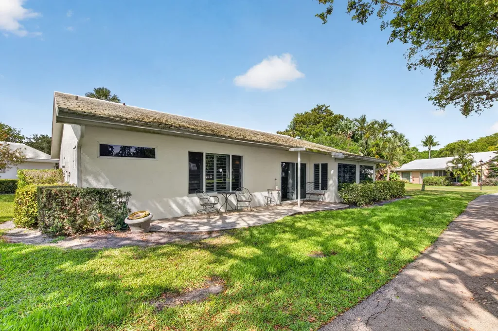 22340 Greentree Circle Boca Raton FL 33433