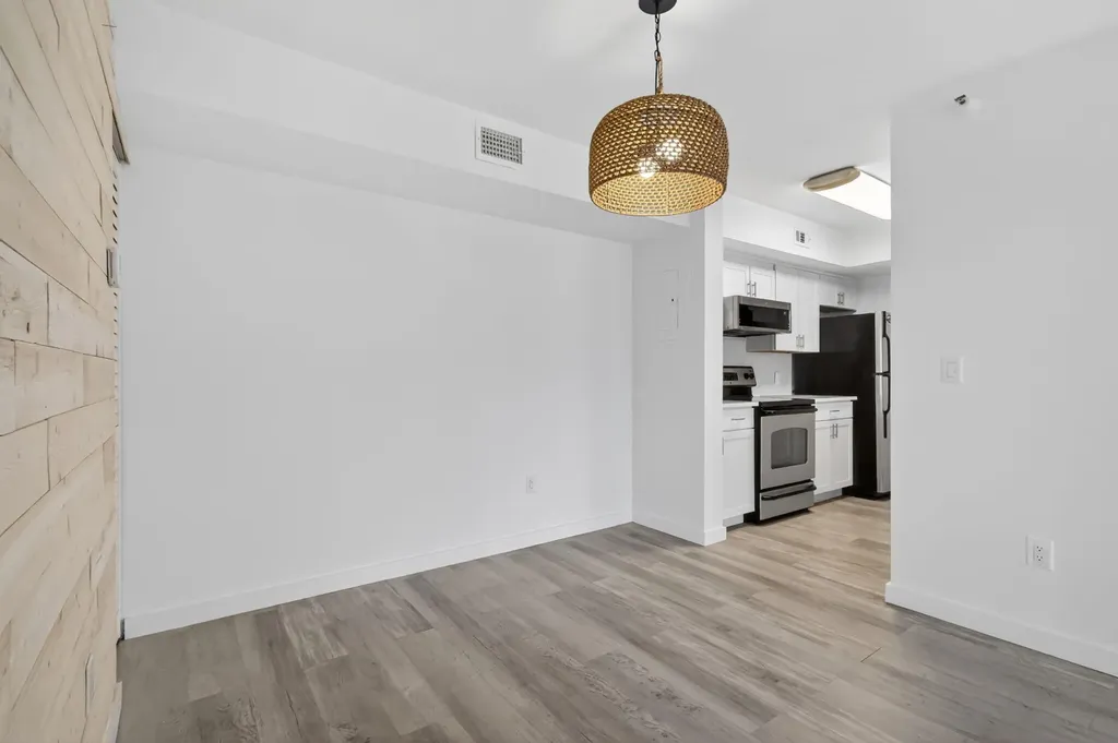 103 Yacht Club Way Hypoluxo FL 33462