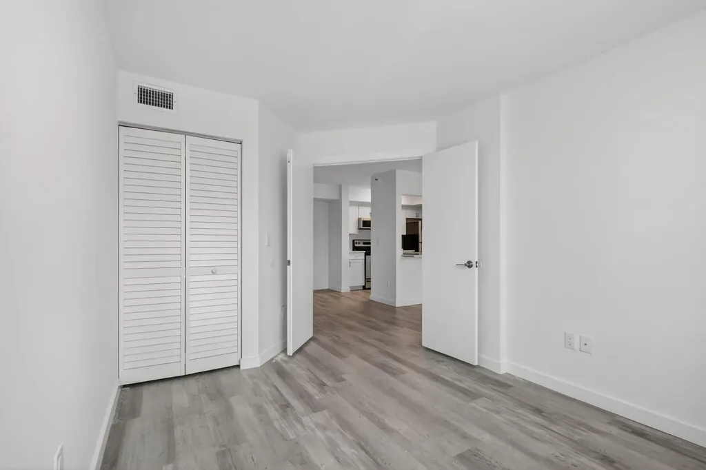 103 Yacht Club Way Hypoluxo FL 33462