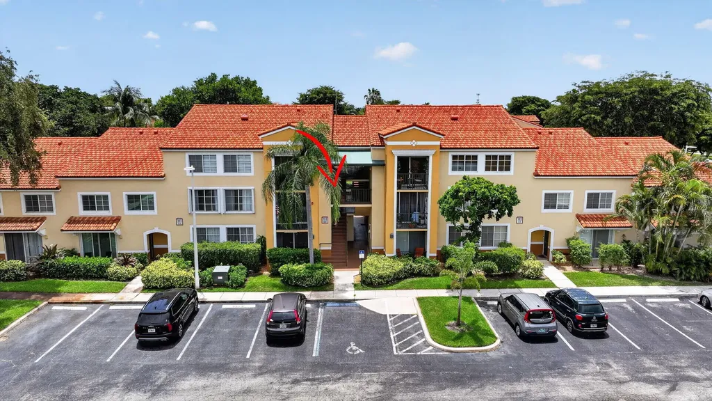 103 Yacht Club Way Hypoluxo FL 33462