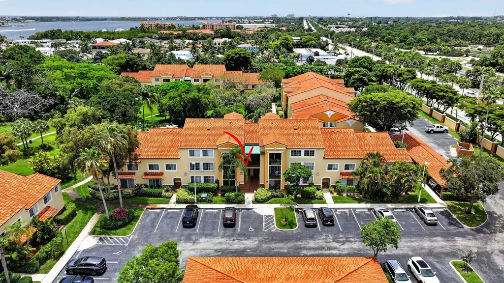 103 Yacht Club Way Hypoluxo FL 33462