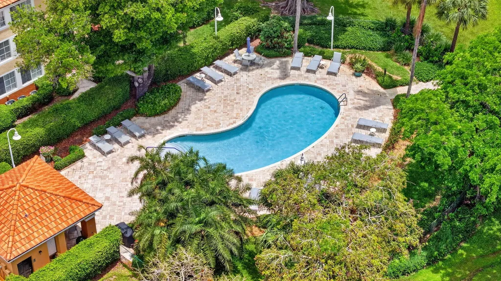 103 Yacht Club Way Hypoluxo FL 33462