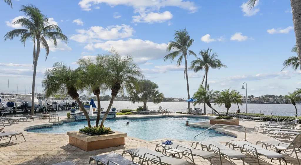 103 Yacht Club Way Hypoluxo FL 33462