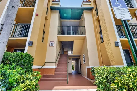 103 Yacht Club Way Hypoluxo FL 33462
