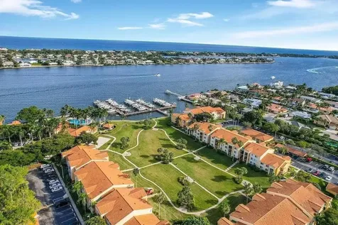 103 Yacht Club Way Hypoluxo FL 33462