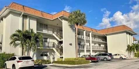 400 Wilma Circle Riviera Beach FL 33404