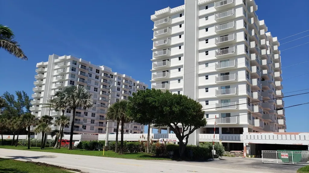 4511 S Ocean Boulevard Highland Beach FL 33487