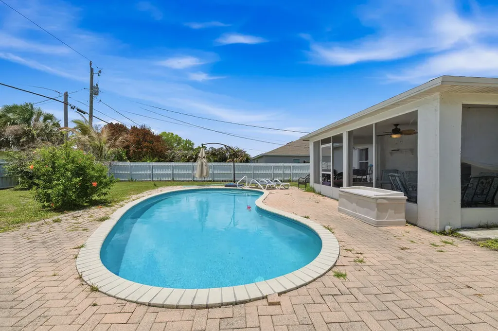 1838 SE Genaro Terrace Port St Lucie FL 34952