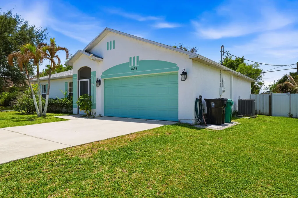 1838 SE Genaro Terrace Port St Lucie FL 34952