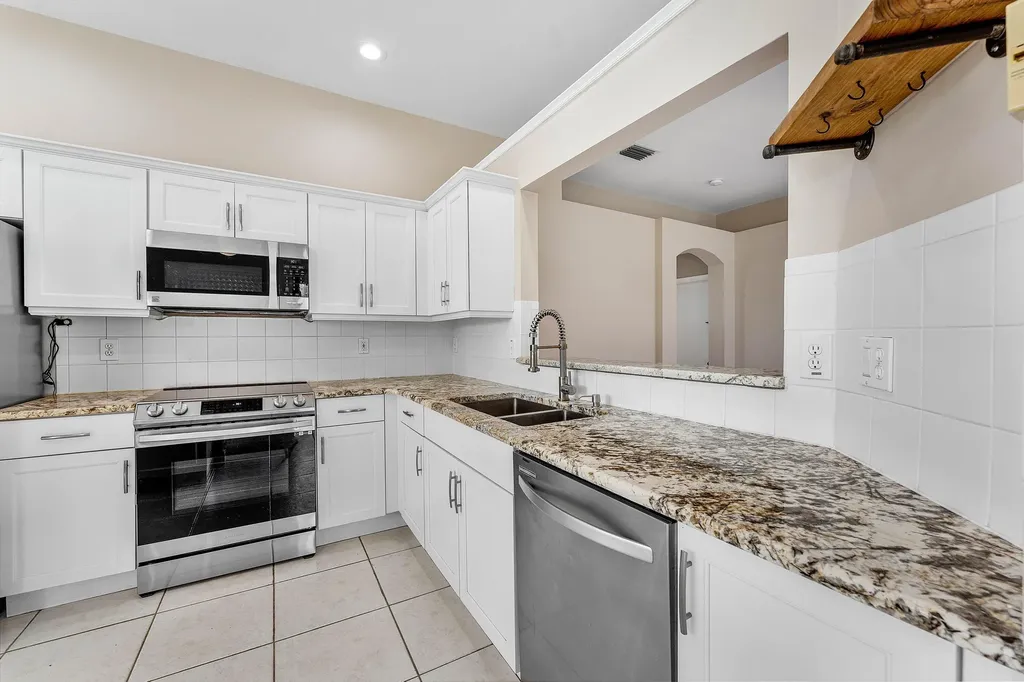4144 Manor Forest Trail Boynton Beach FL 33436
