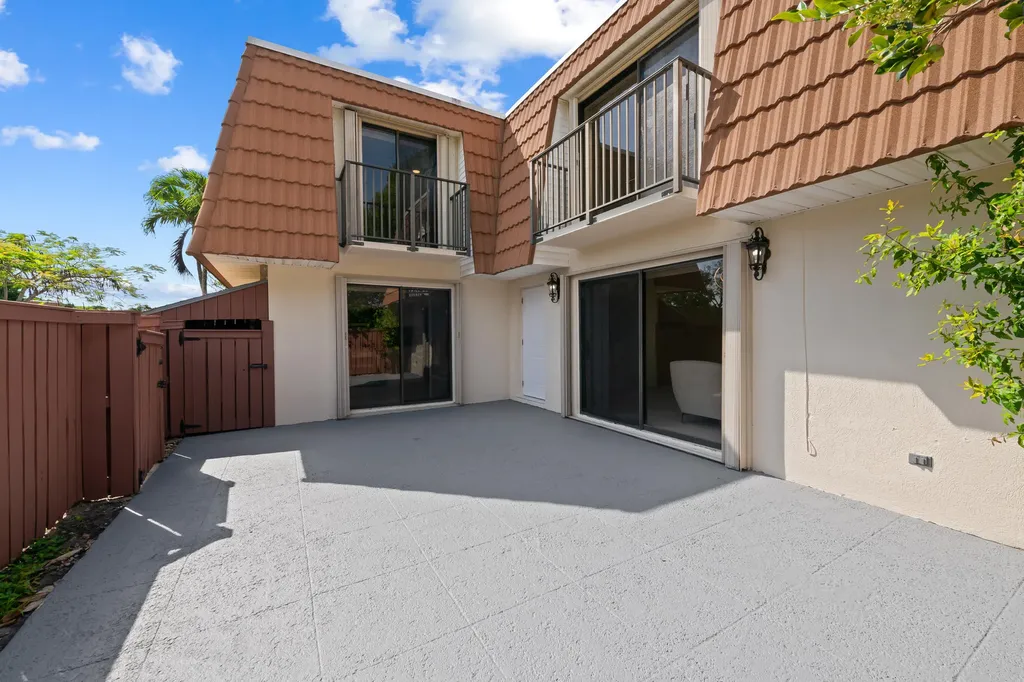 2962 SW 12th Street Deerfield Beach FL 33442