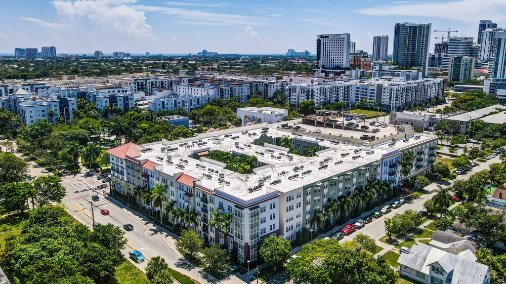 533 NE 3rd Avenue Fort Lauderdale FL 33301