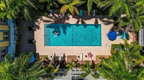533 NE 3rd Avenue Fort Lauderdale FL 33301