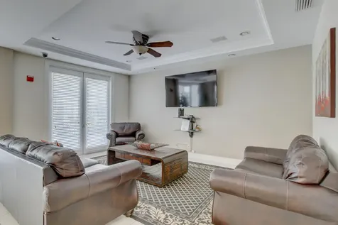 533 NE 3rd Avenue Fort Lauderdale FL 33301