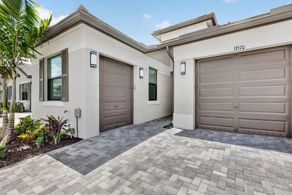 13570 SW Starkissed Lane Port St Lucie FL 34987