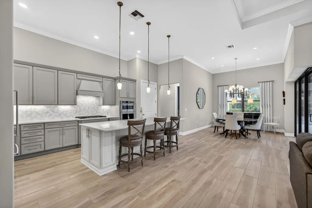 9206 Balsamo Drive Palm Beach Gardens FL 33412