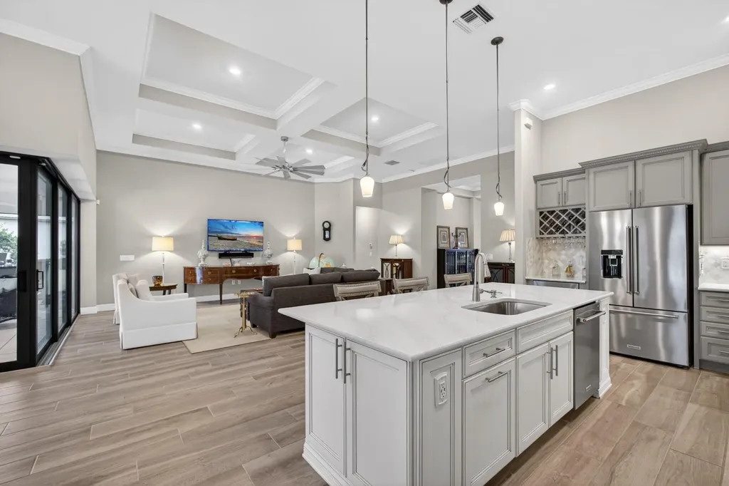 9206 Balsamo Drive Palm Beach Gardens FL 33412
