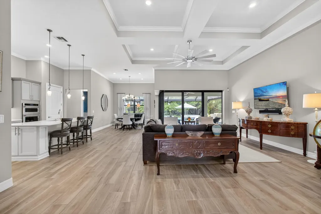9206 Balsamo Drive Palm Beach Gardens FL 33412