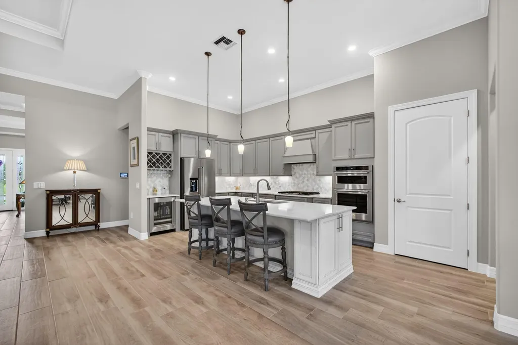 9206 Balsamo Drive Palm Beach Gardens FL 33412