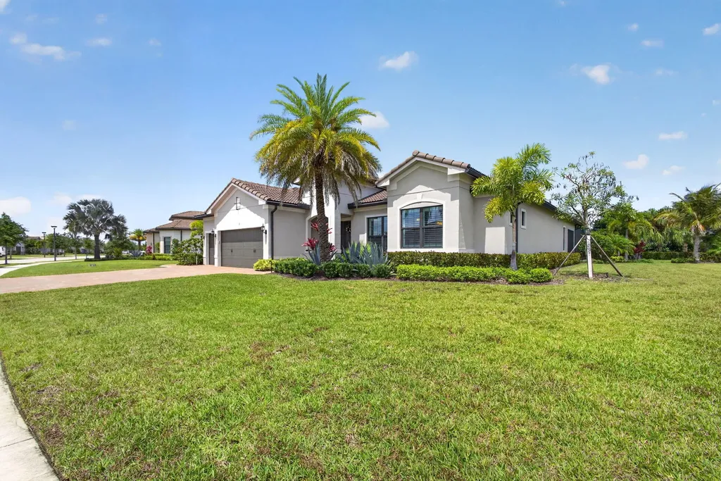 9206 Balsamo Drive Palm Beach Gardens FL 33412