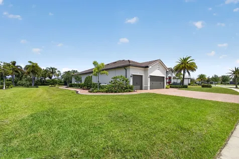 9206 Balsamo Drive Palm Beach Gardens FL 33412